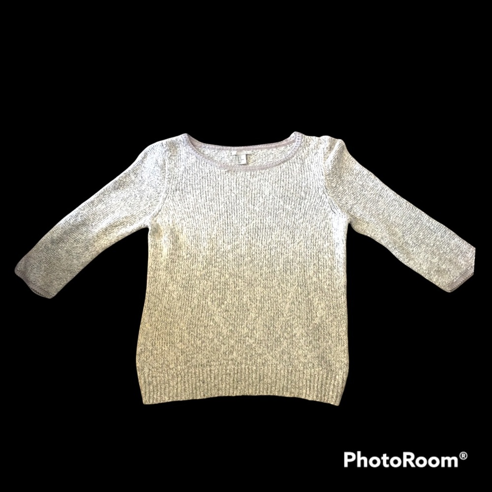 Cute and soft H&M quarter sleeve sweater size M.